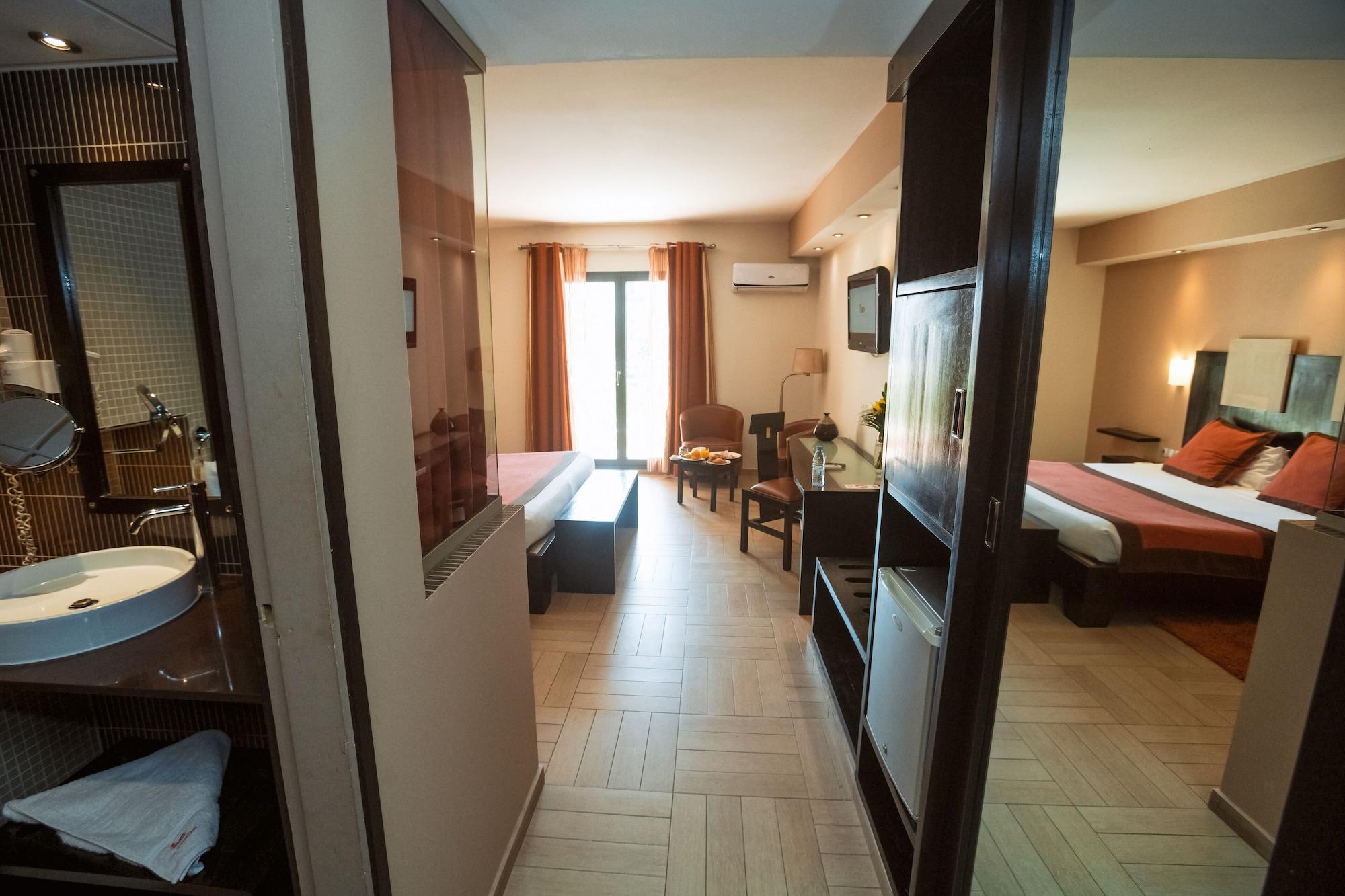 Cafe De Rome Hotel Дакар Екстериор снимка