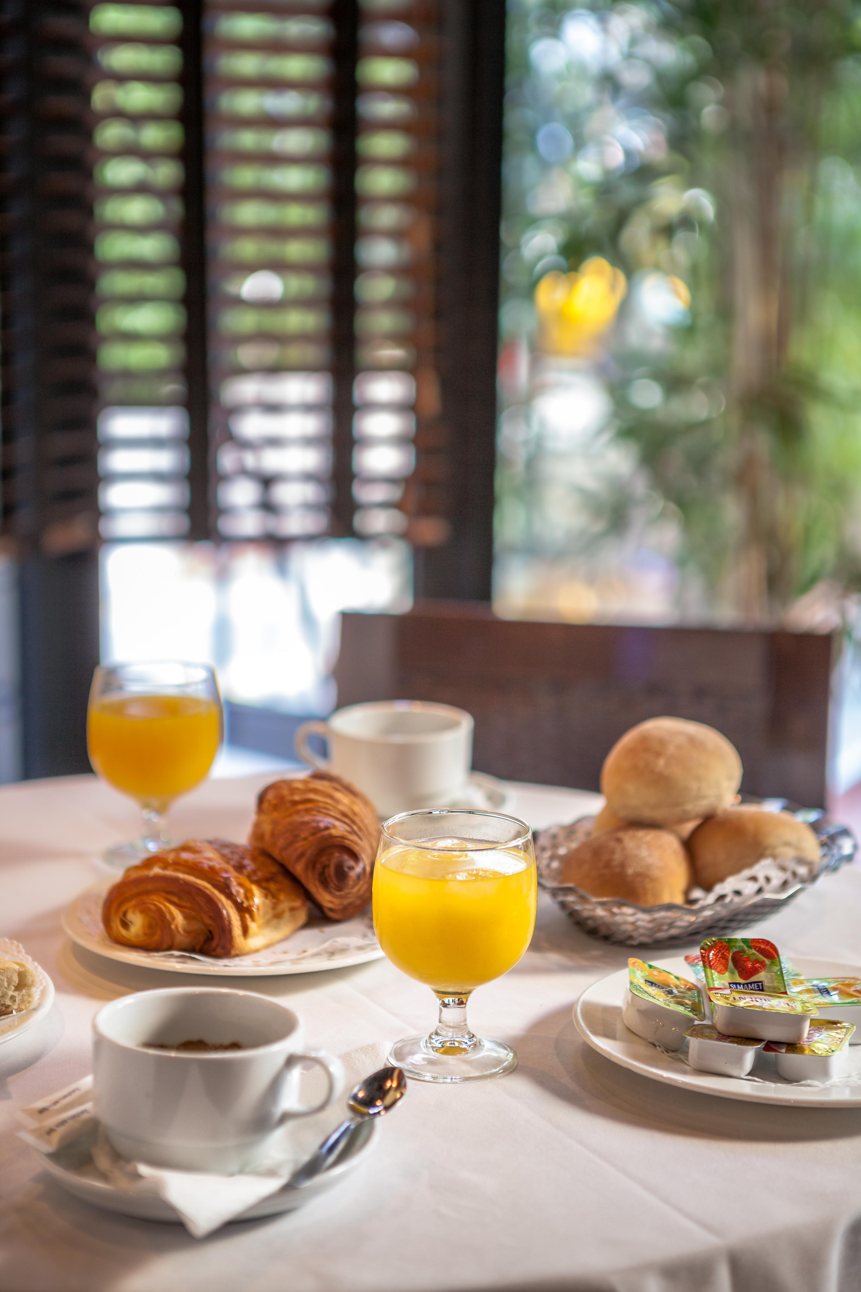 Cafe De Rome Hotel Дакар Екстериор снимка