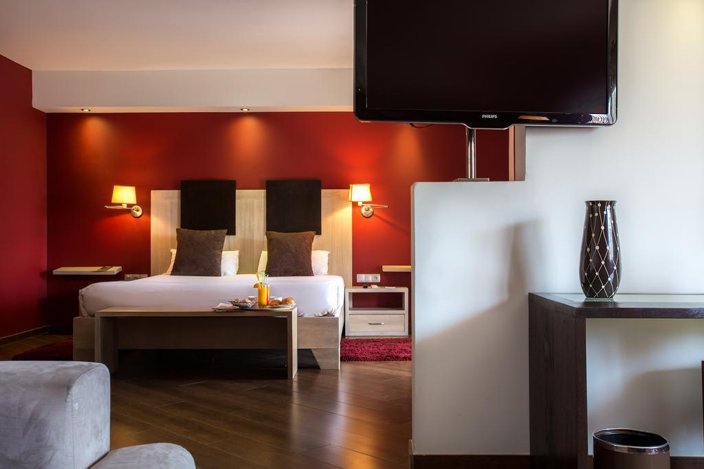 Cafe De Rome Hotel Дакар Екстериор снимка